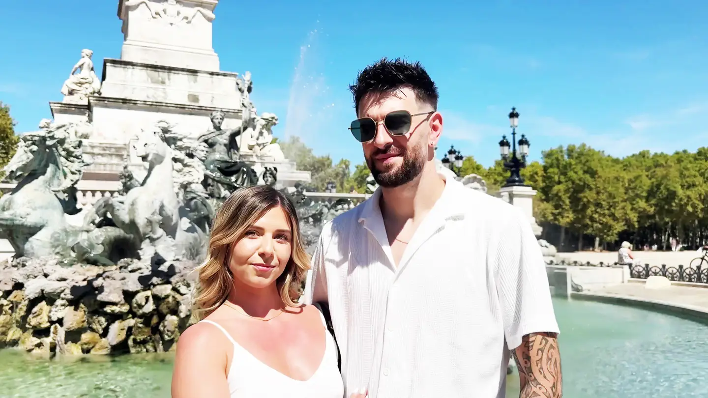 Ambre, 28 years old, nursing assistant in Bordeaux! - Jacquie et Michel TV