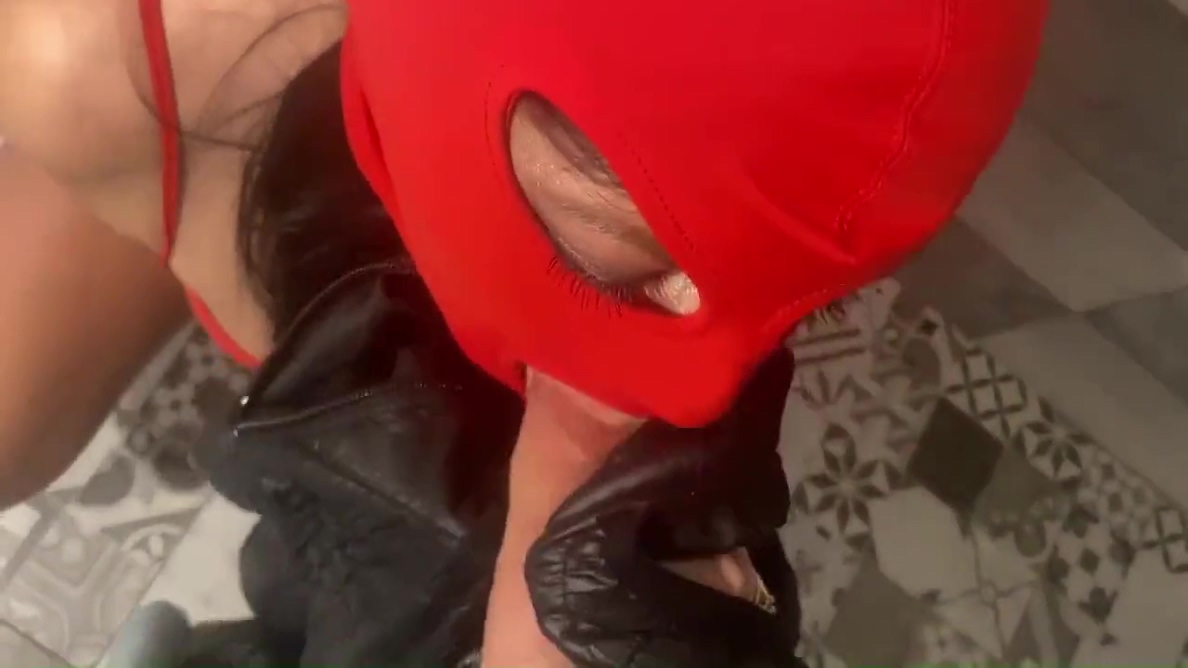 Milfycalla Gets Of Cum On Down Jackets And Puffer Jackets 3