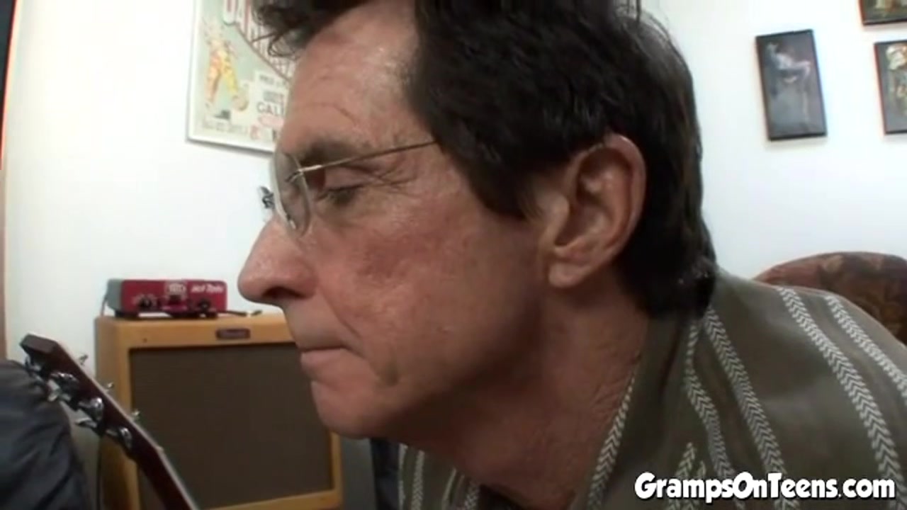 teen 18+ fucks horny gramps after sucking on dick