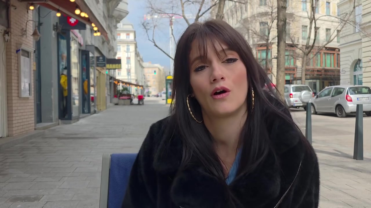 Marie lets go completely in an unbridled threesome! - Jacquie et Michel TV