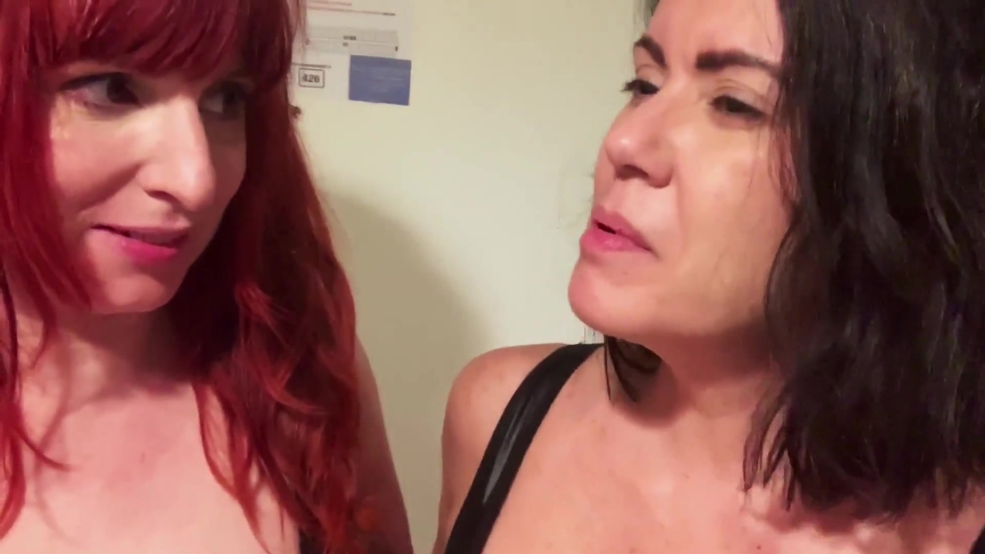Husband And Wife Footjob - Amberspanks