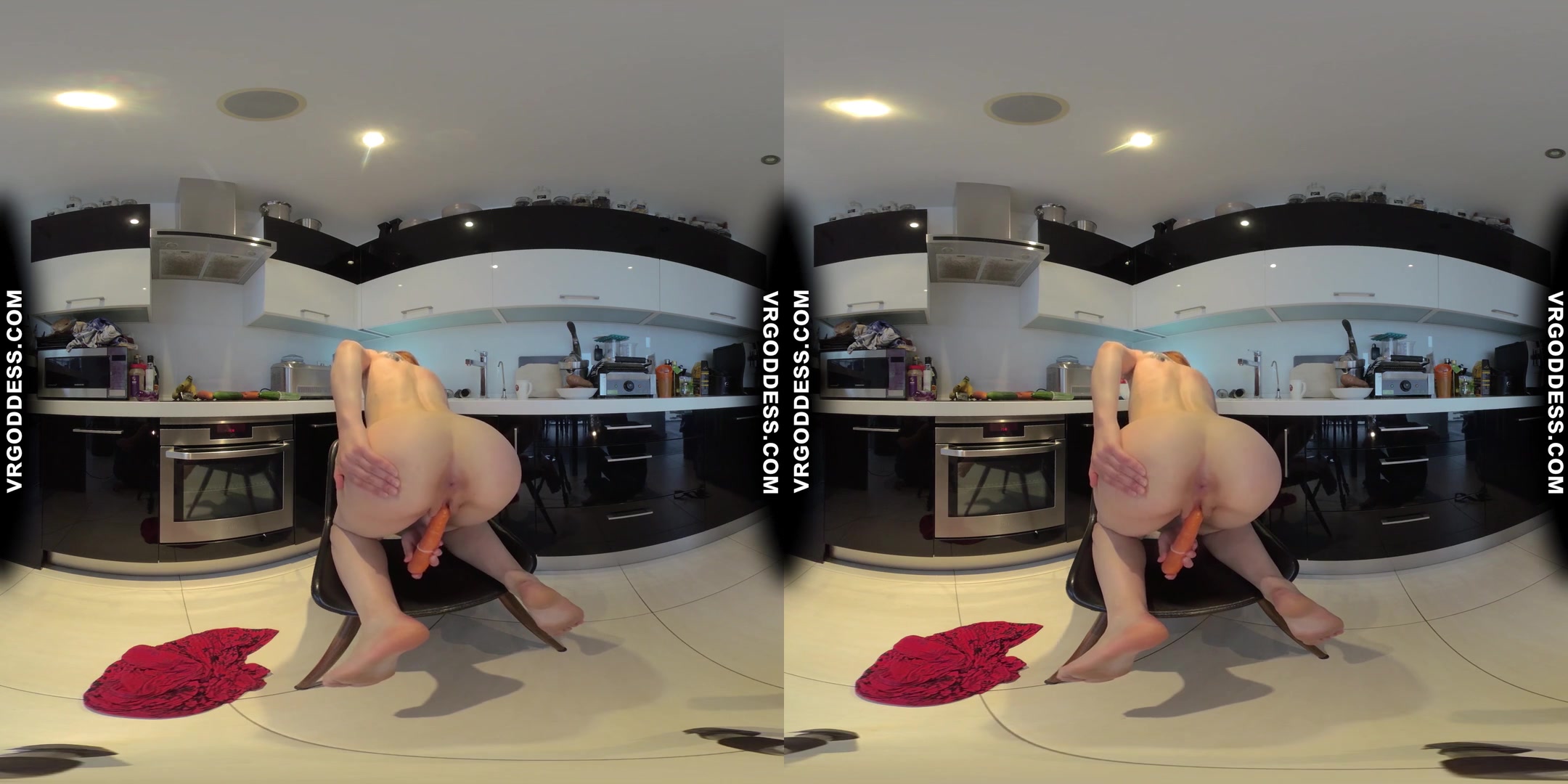 Ginger Personal Trainer Lea Kinky In The Kitchen Cucumber Carrot Masturbation To Completion