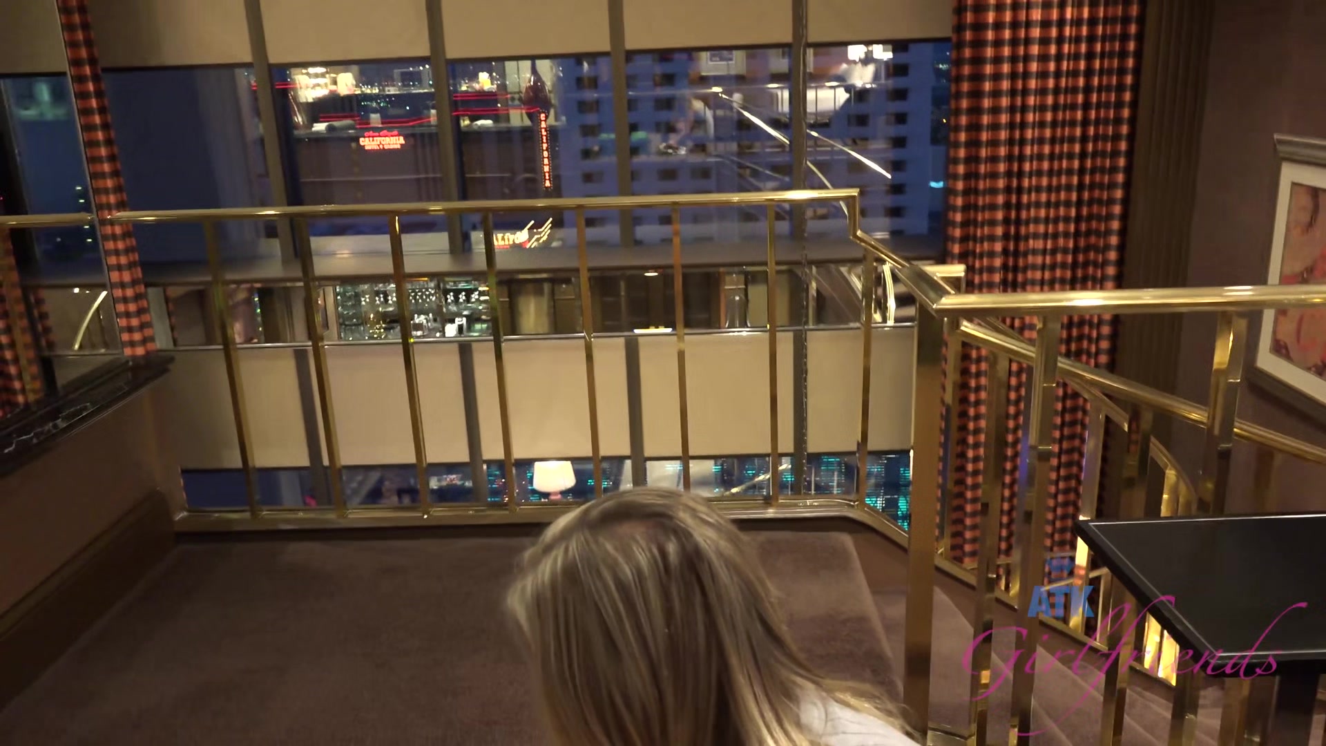 Virtual Vacation In Las Vegas With Naughty Cleo Vixen