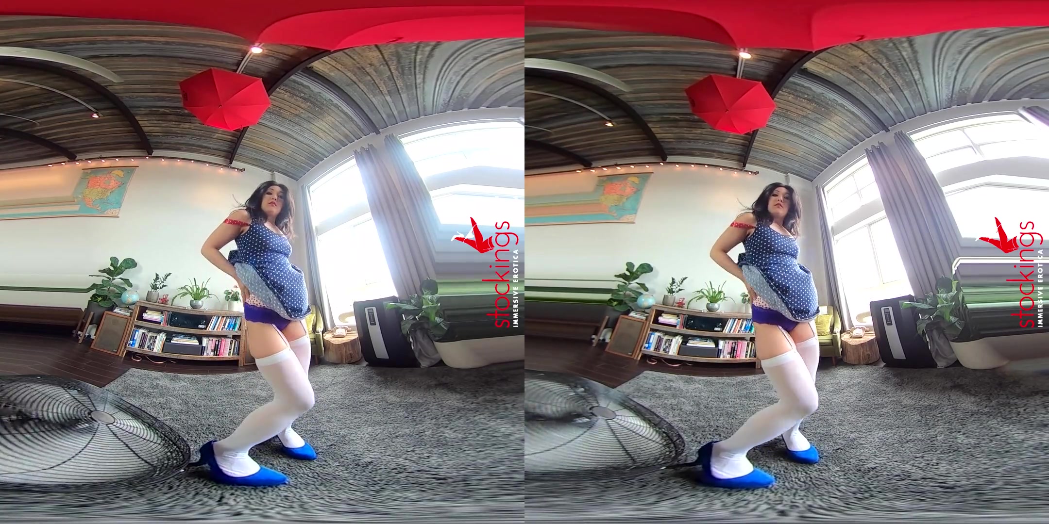 Amy Jane in Fan Dancer - StockingsVR