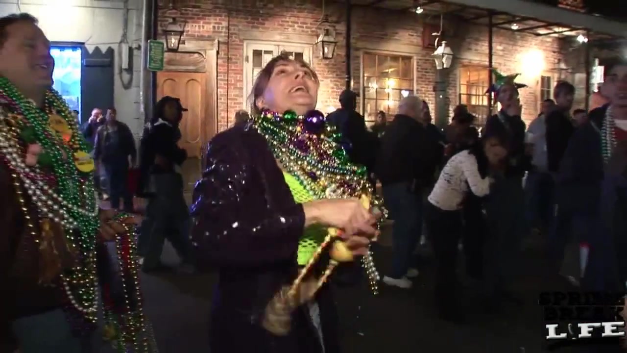 Mardi Gras Party Girls Flashing in Public - SpringbreakLife