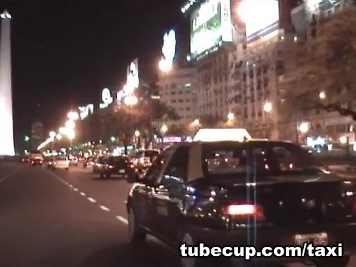 Candid girl in taxi enjoys rock hard pounding