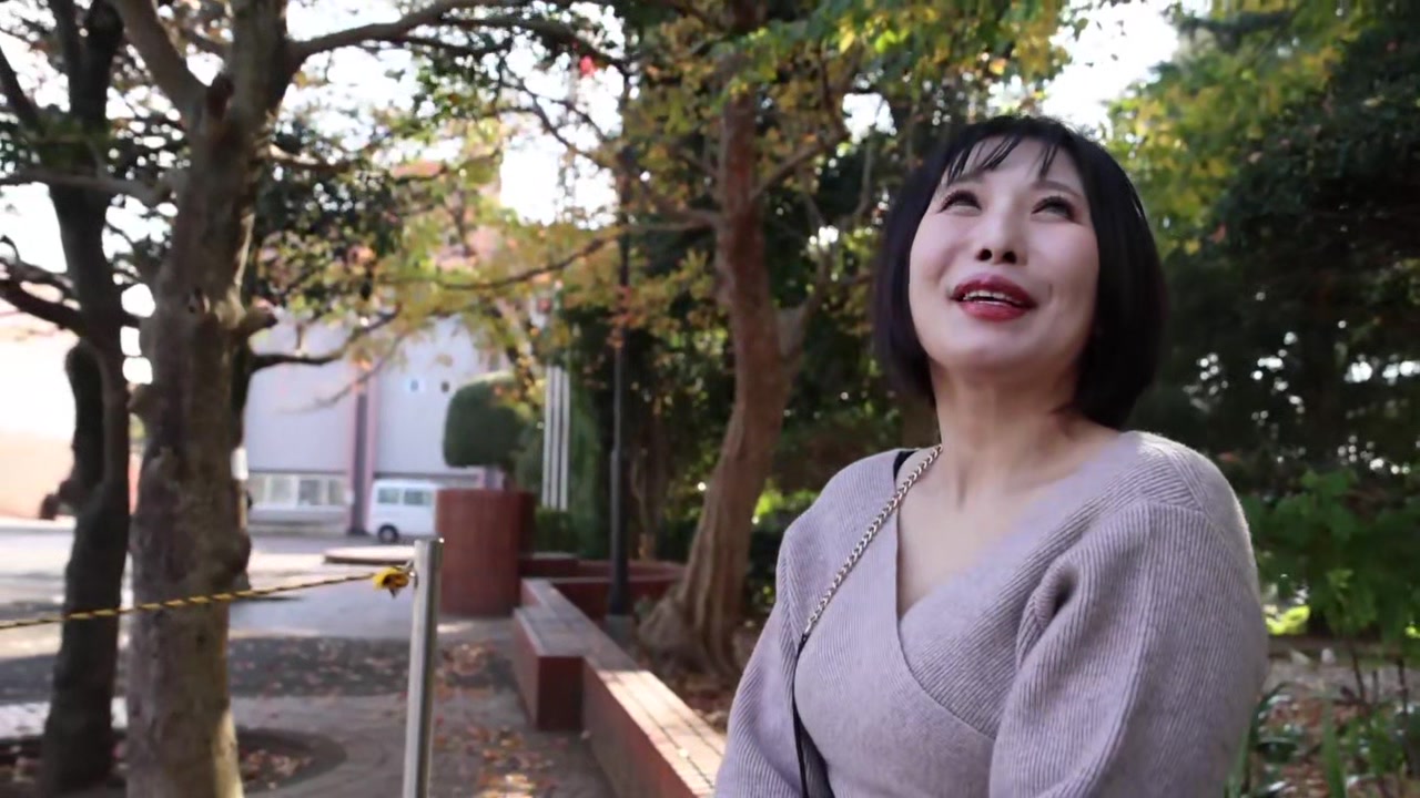 0005499_おばさん 美尻 熟女などが含まれている