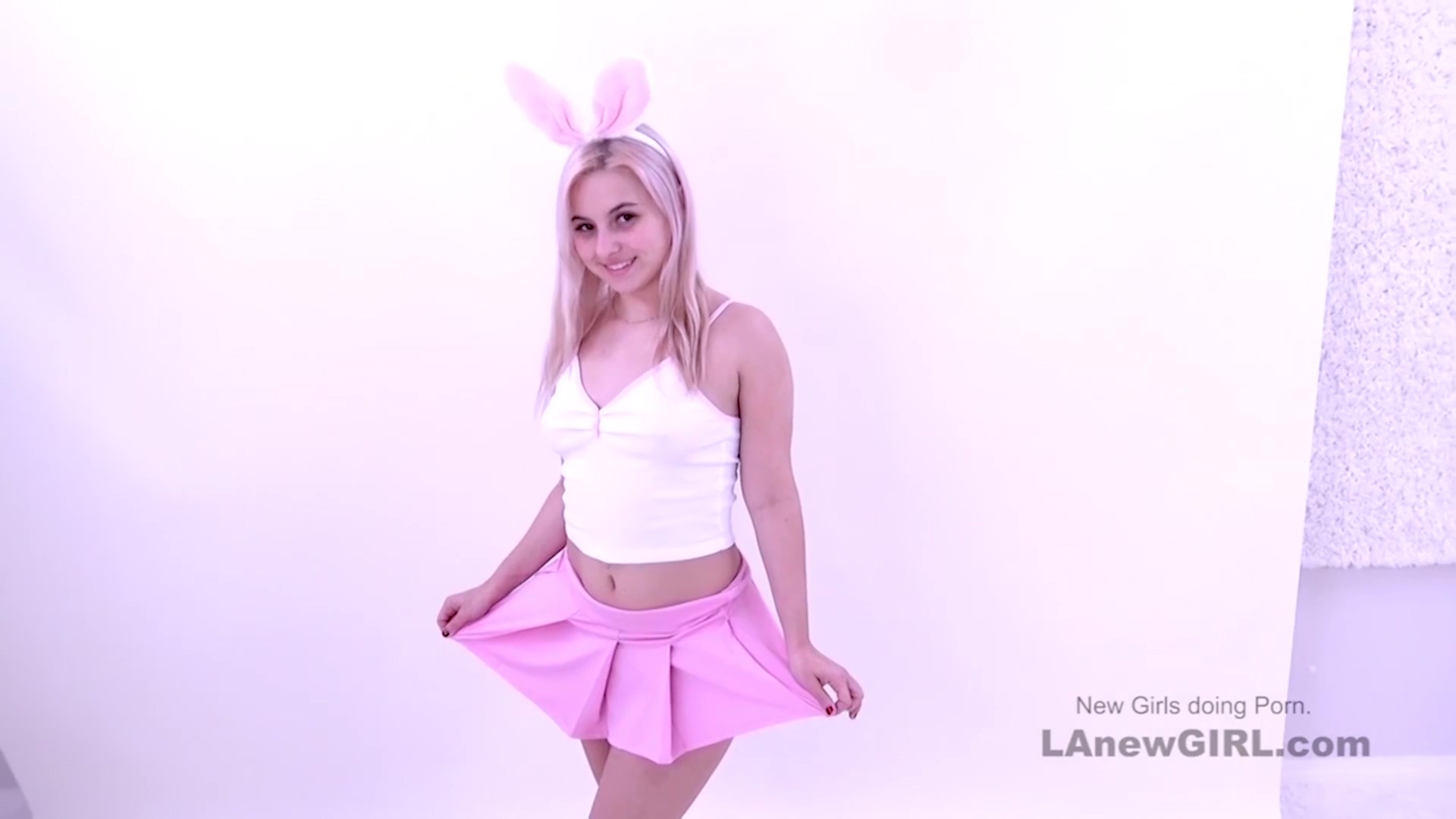 Beautiful Blonde Student 18+ At Cheerleading Audition