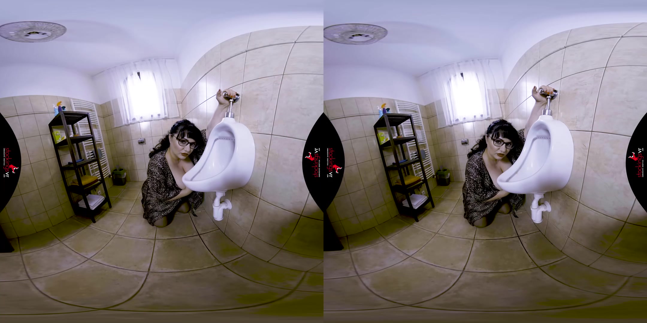 Pissing starring Mistress Sarah