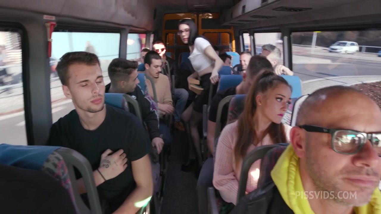 A librarian in the bus wet, Anna de Ville (self directed) 9on