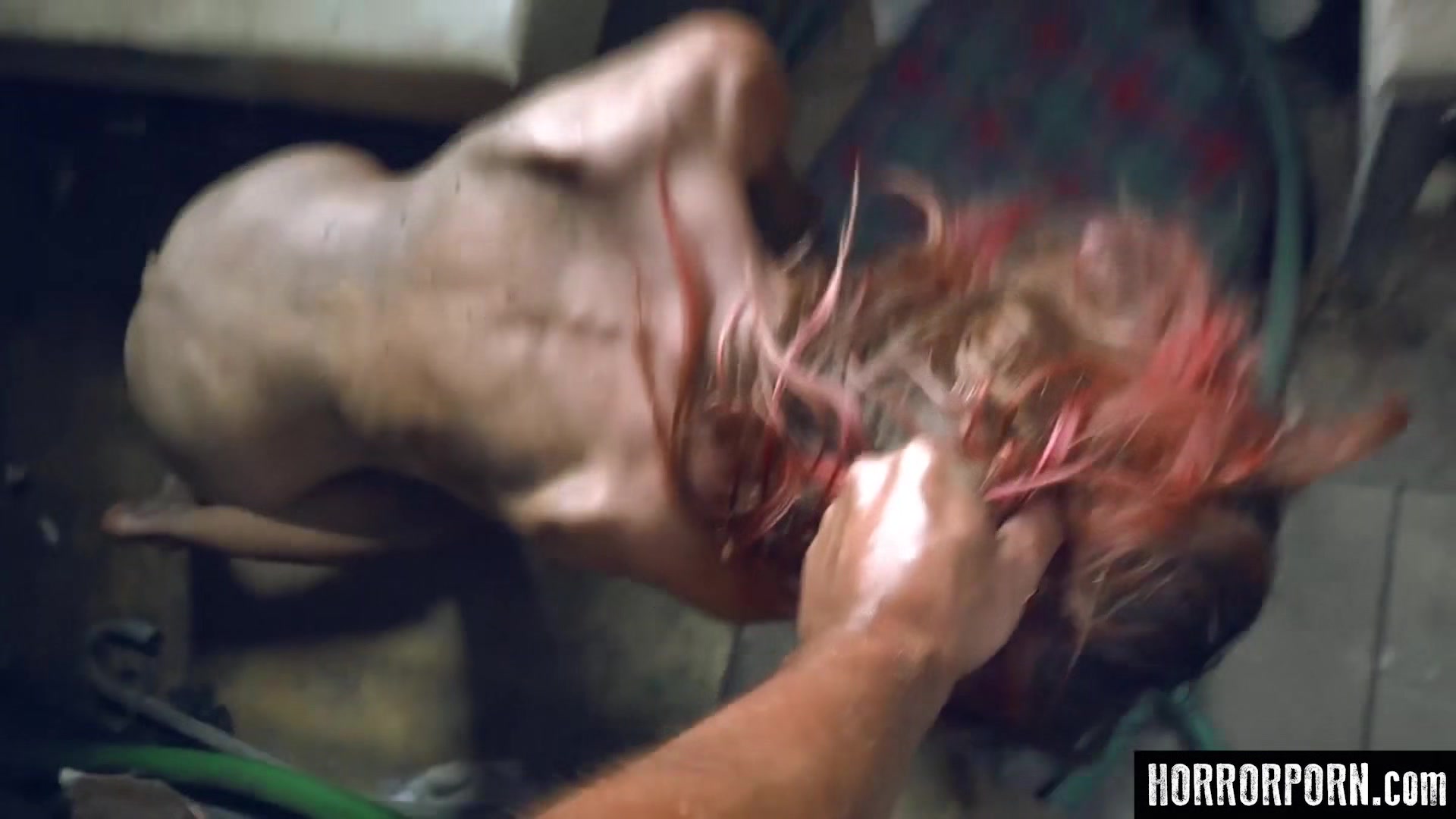 HORRORPORN - The beast from the woods