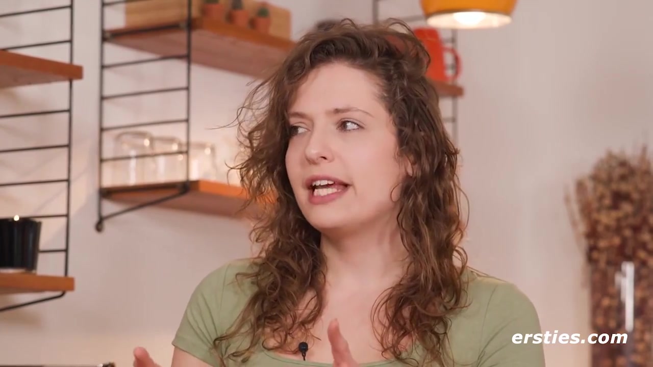 Fabienne Spritzt Den Spiegel Nach Fisting Und Doppel-penetration Voll