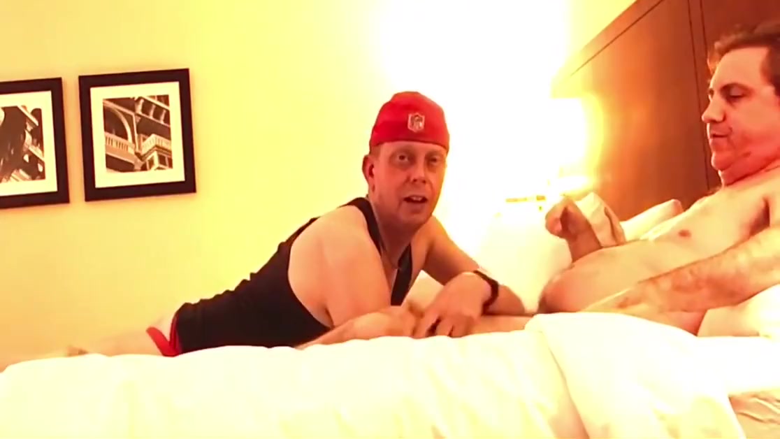 I Was In San Jose California In A Hotel And I Wanted To Swallow Cum. This Stoner Had A Seven Day Load Built Up So He Stopped By And I Swallowed That Seven Day Load In Seven Minutes. 6 Min