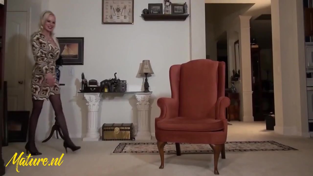 Veronica Moore, Veronica Morre And Mature Nl - 50yo Milf Masturbates Herself After A Refreshing Dive 9 Min