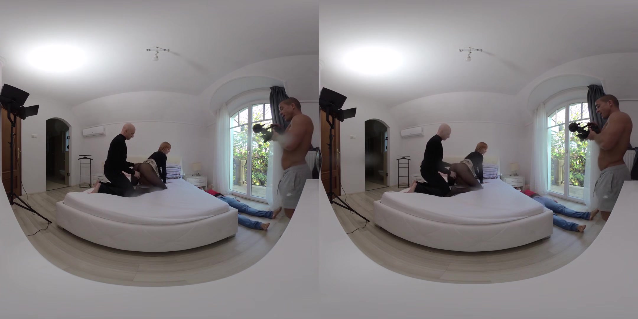 Dolly Dyson VR Behind The Scenes Part Two - Heating Ginger Gushes