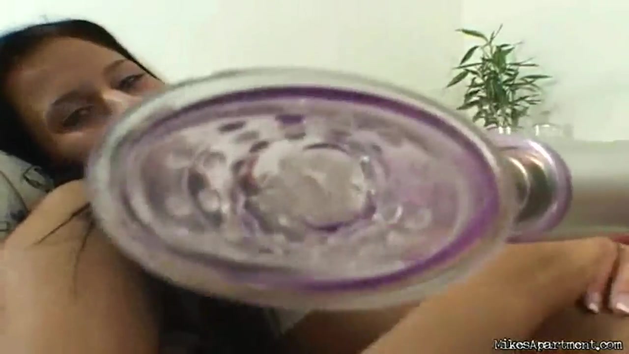 Slim beauty Zooey enjoys masturbating all alone