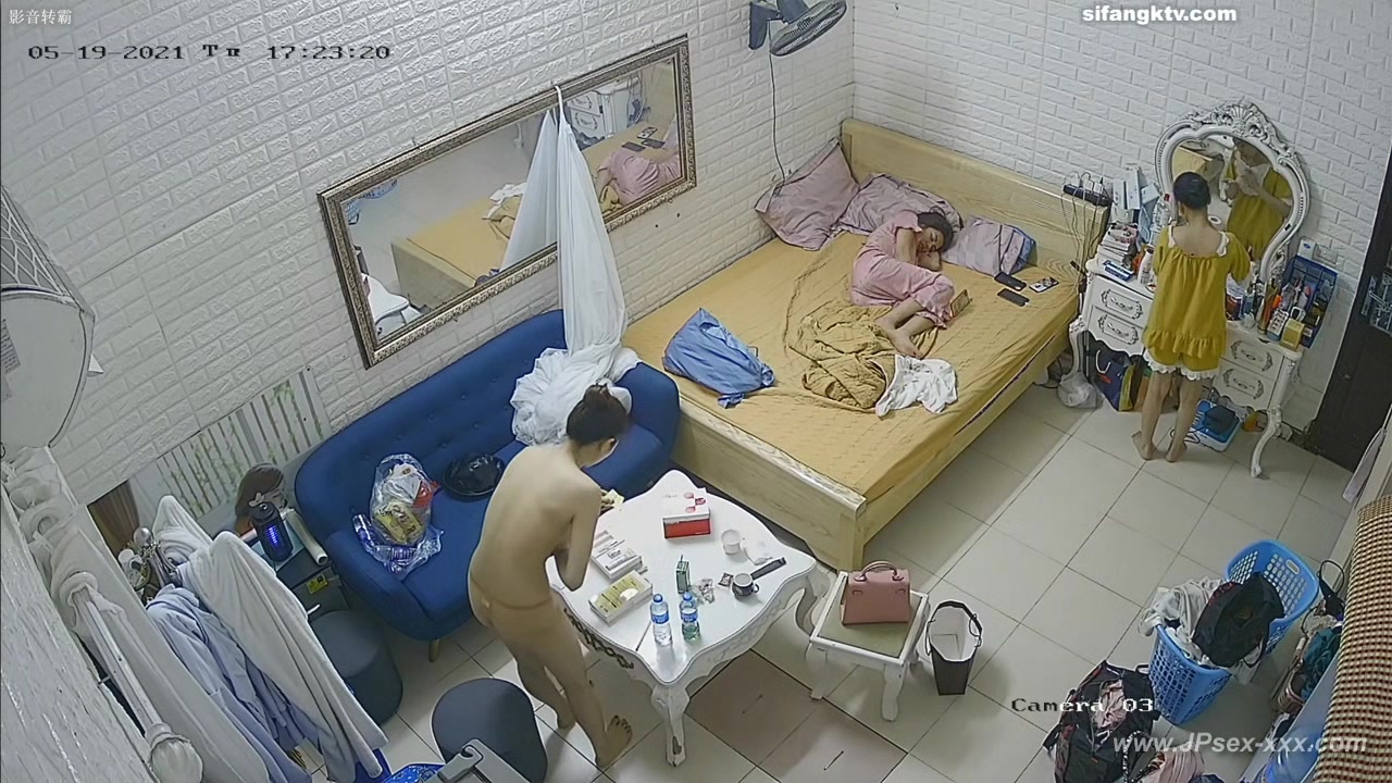 chinese girls dormitory.3