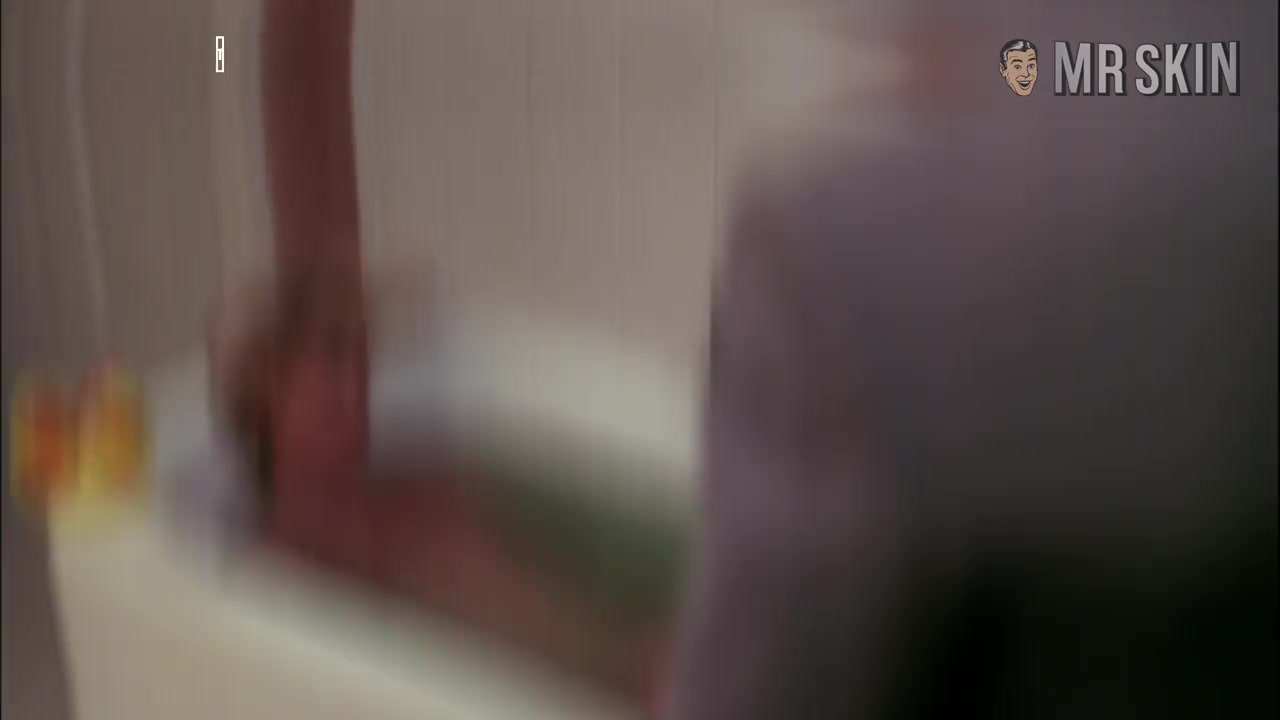 Kate Hudson's Birthday Suit, Penelope Cruz's Missiles, And More - Mr.Skin