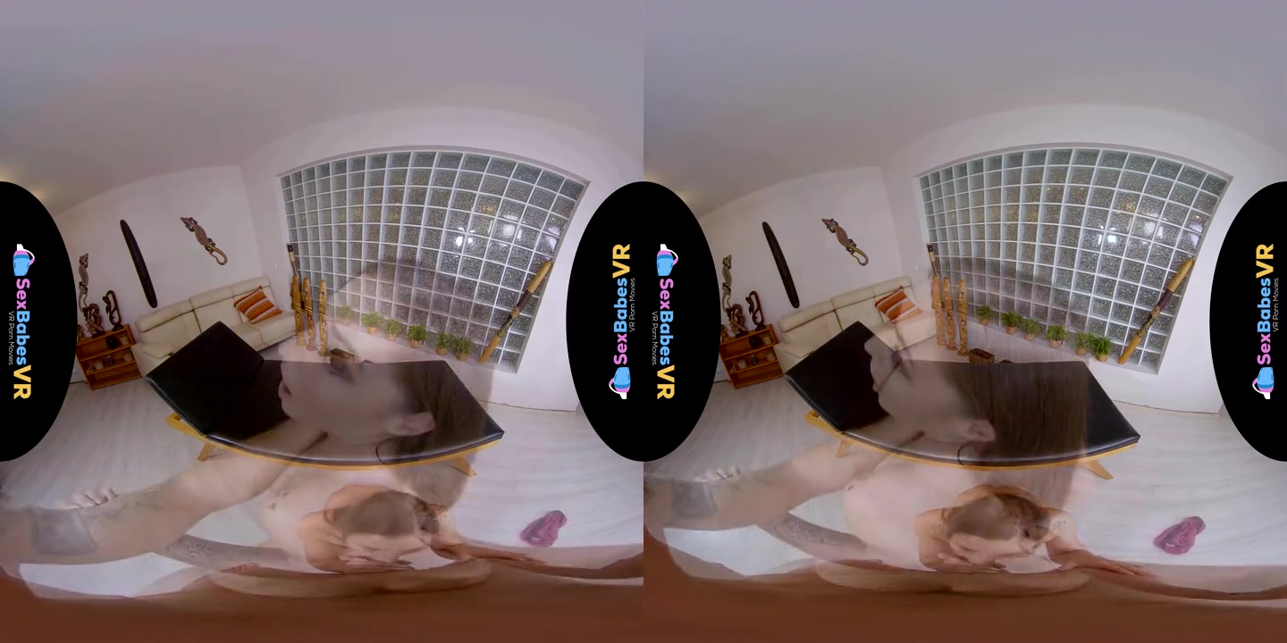 VR porn - Poolside Invitation - SexBabesVR