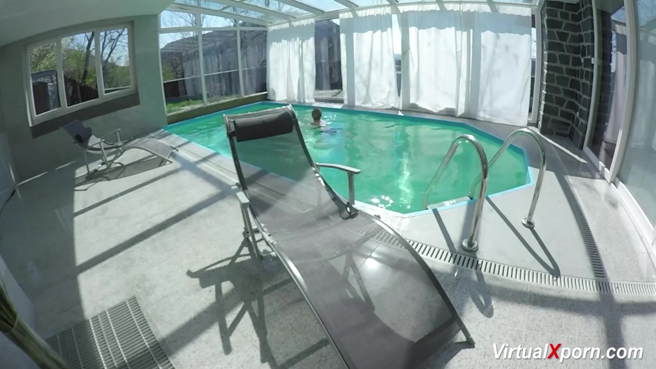 big breast Milf masturbating at the pool