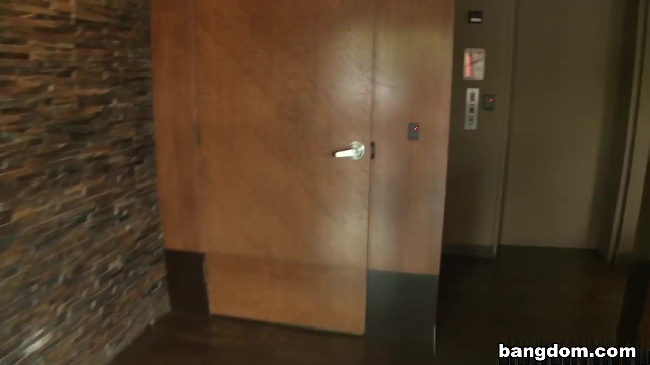 Jesse Jordan in BlowJobs on the Elevator