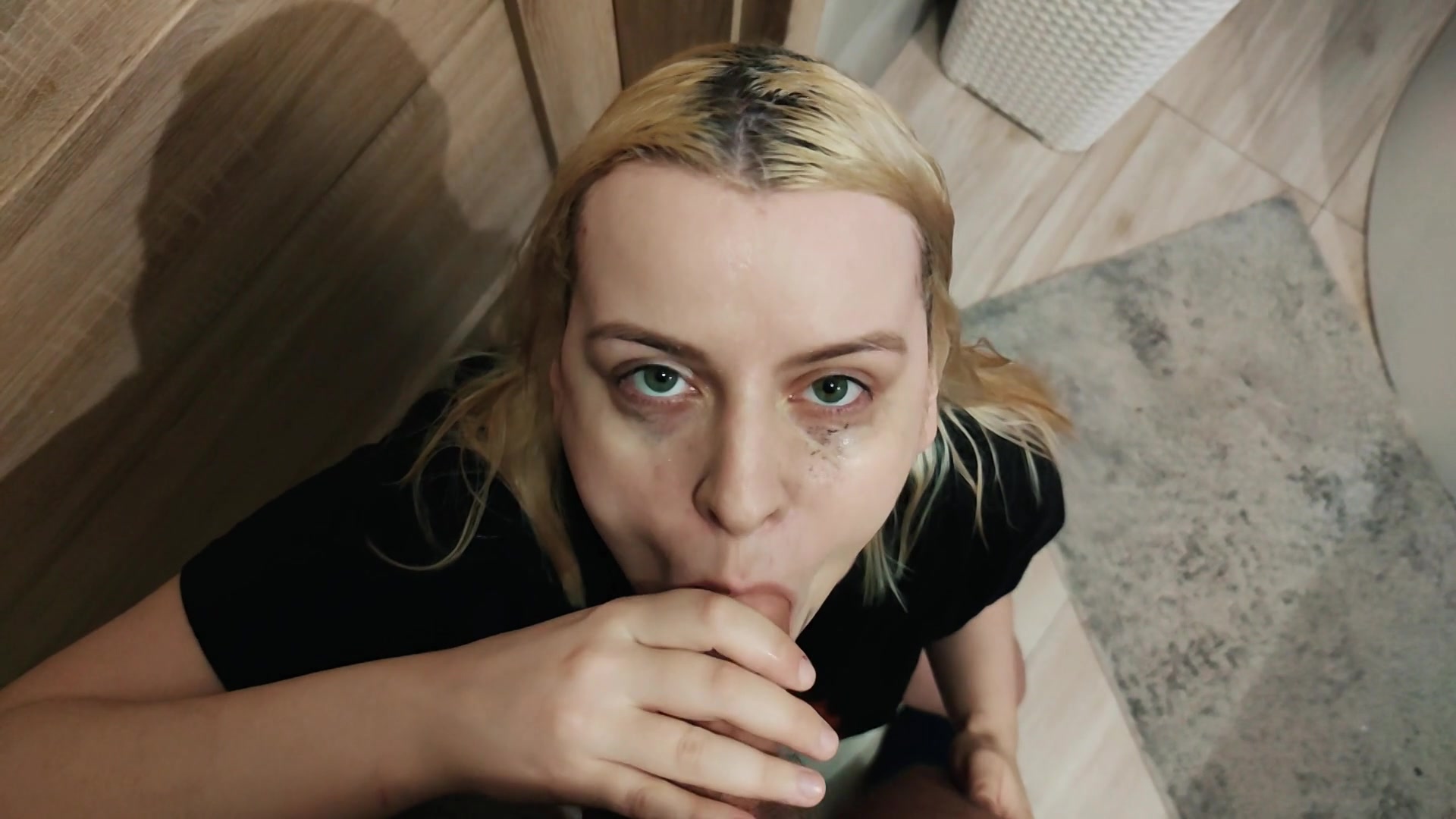 Everybody Loves Pissing In Mouth 3 - Kinky Amy