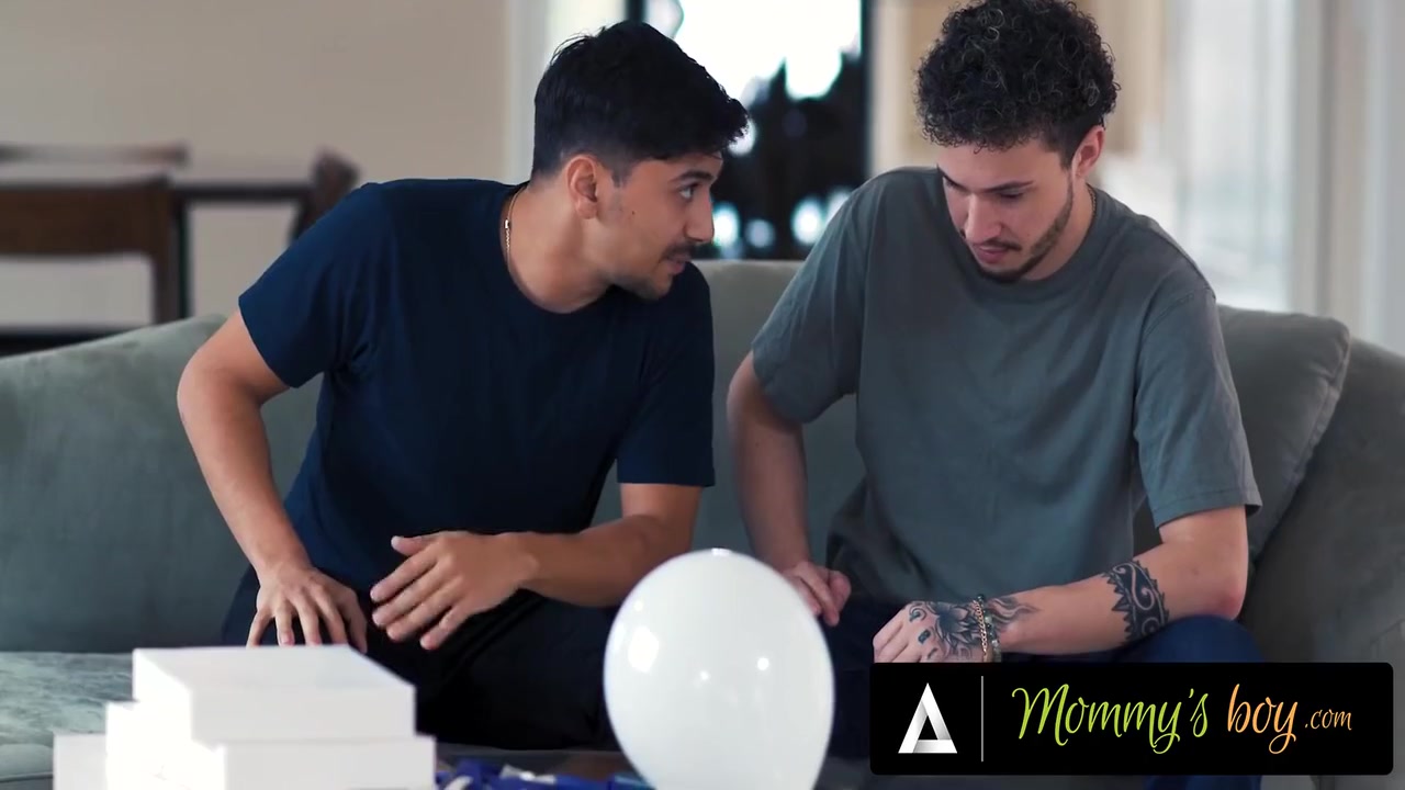 Pervert Boys Only Help Busty Stepmom To Peek Under Her Skirt! Threesome 13 Min - Apollo Banks And Pristine Edge