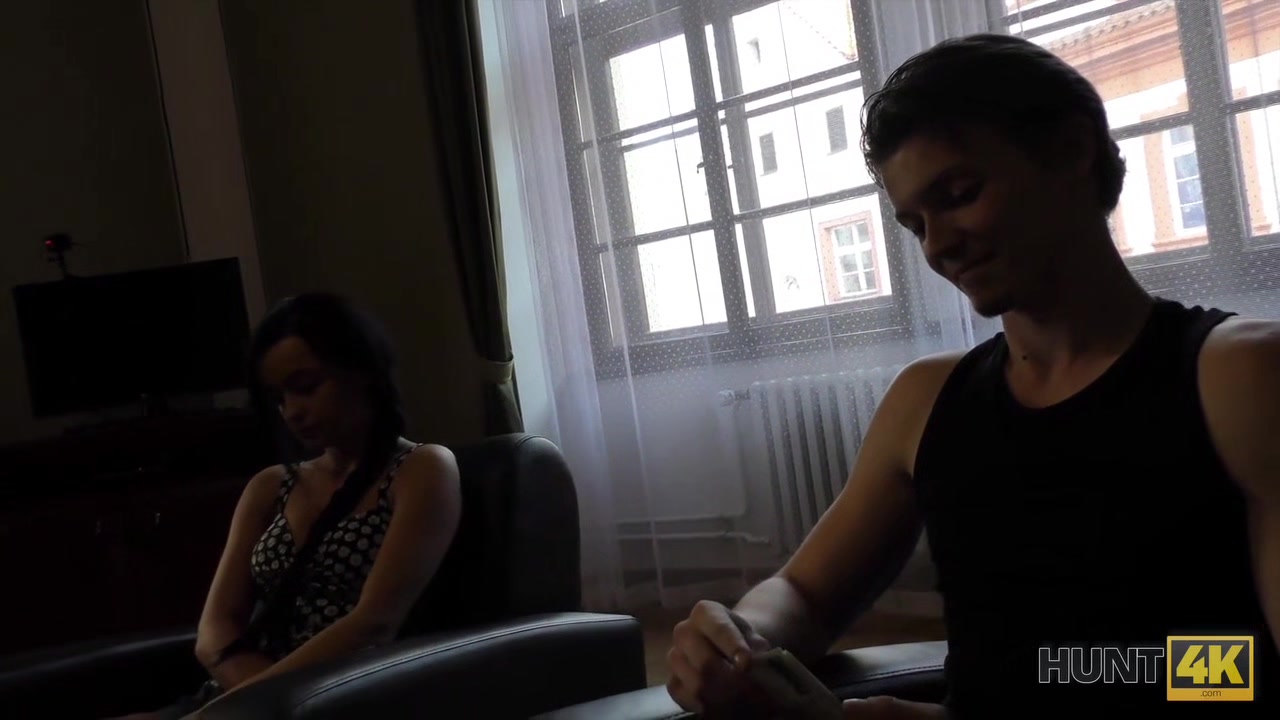 Hunt4K. Brunette princess wants new ring so why spreads her legs