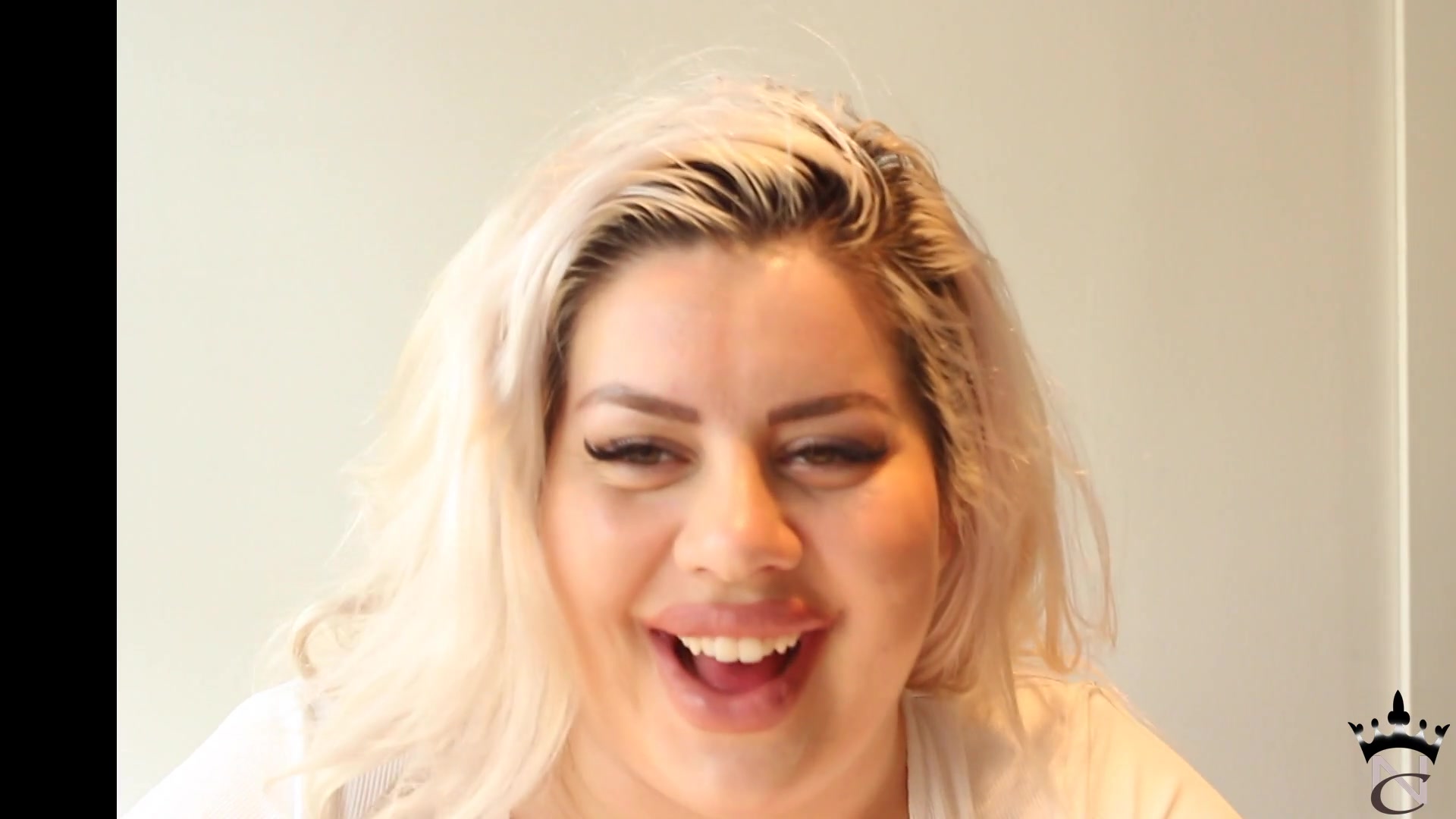 I Love To Suck On My Snickers - Sex Movies Featuring Natasha Crown