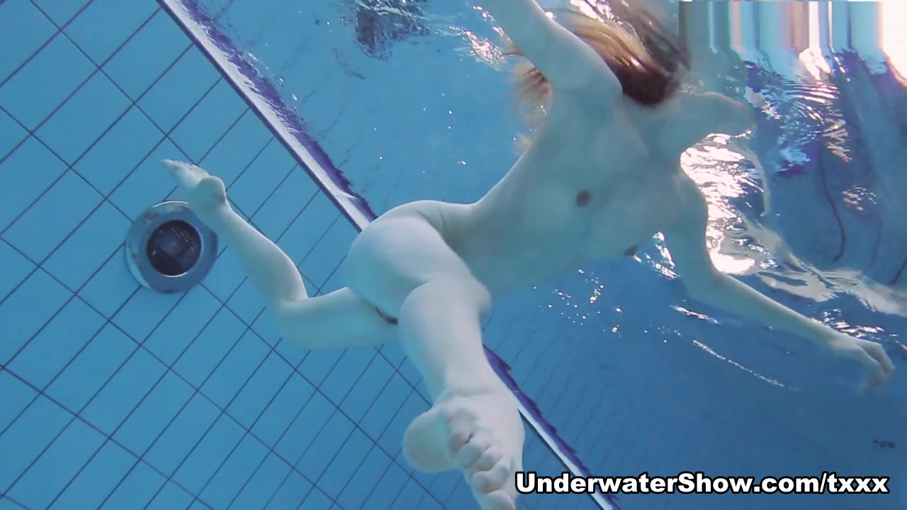 UnderwaterShow Video: Netrebko
