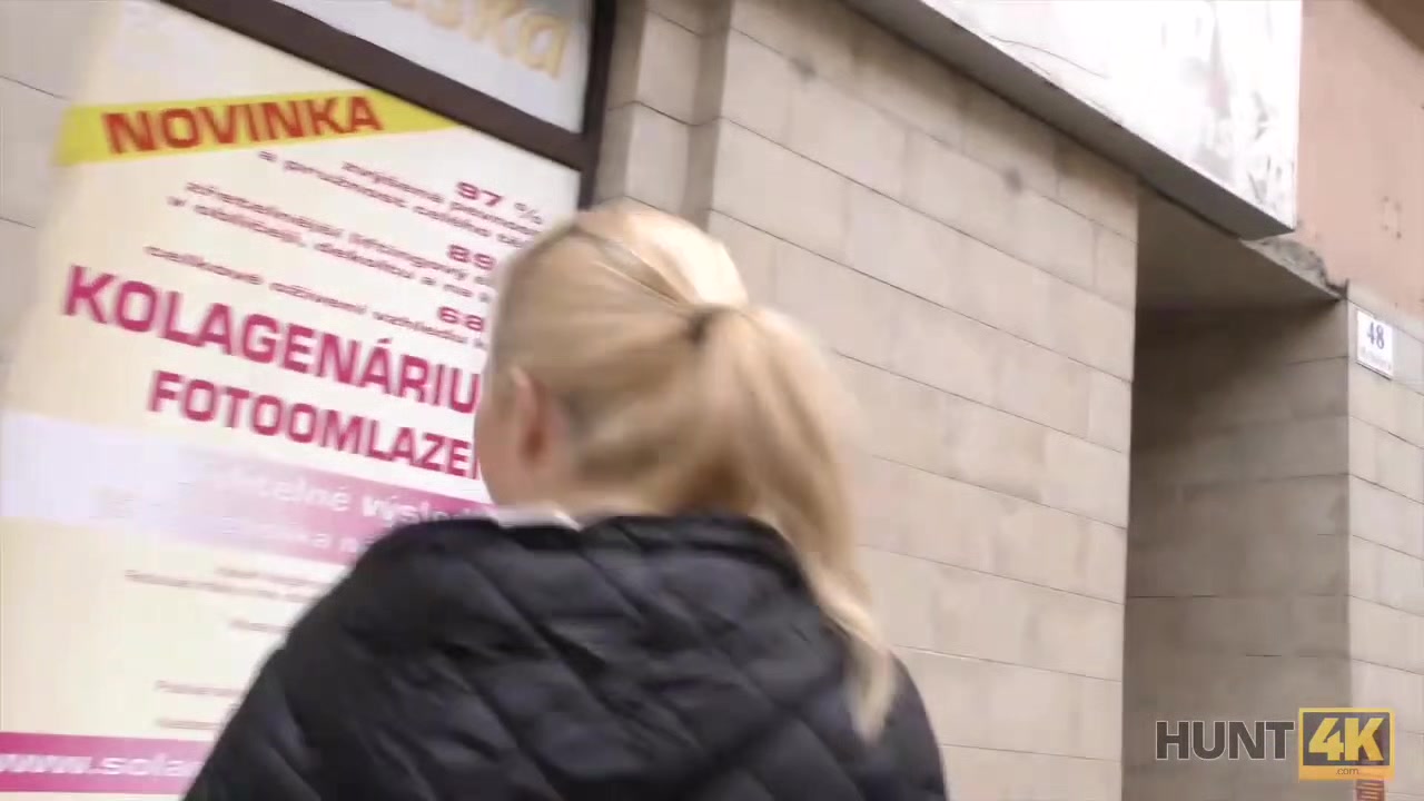 HUNT4K. Sex for cash with stranger drives blonde to several orgasms
