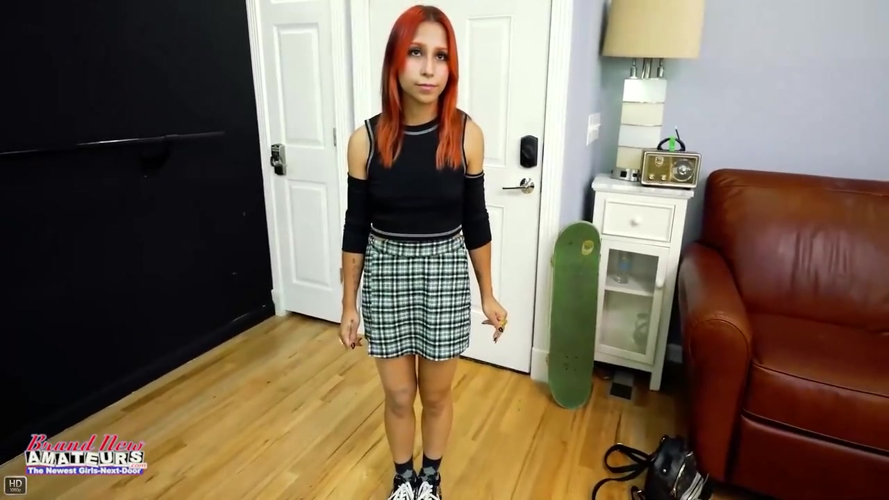 Skater Girl And M A - Hot Keyton Keem Fills Her Holes With A Cock!