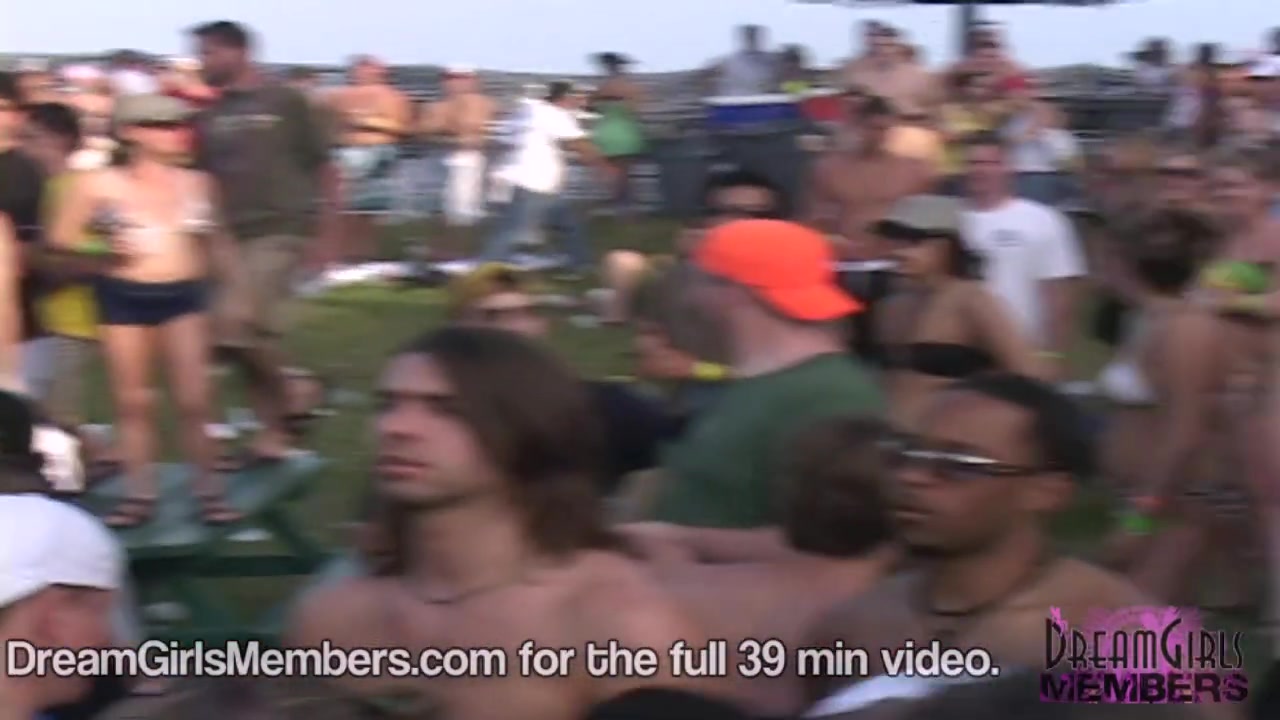 College Girls Get Naked On Stage In Wild Spring Break Contest - DreamGirlsMembers