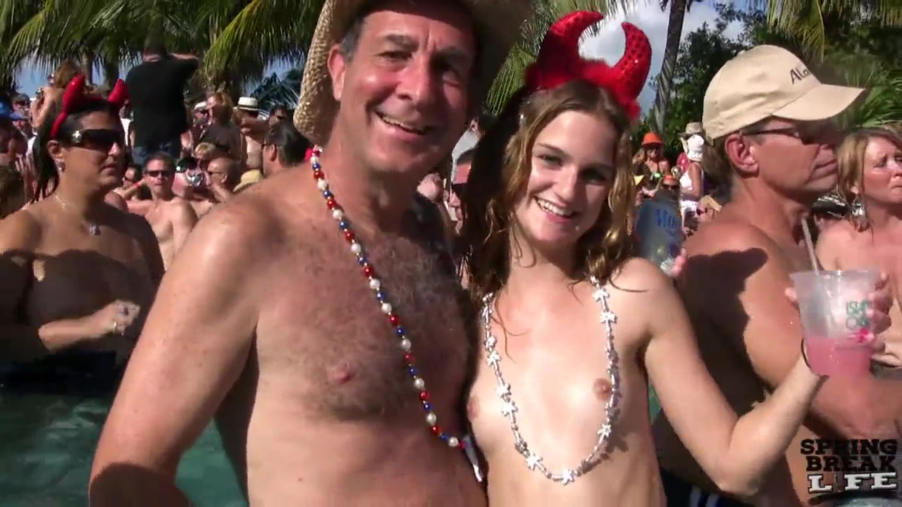 Naked Pool Party - SpringbreakLife