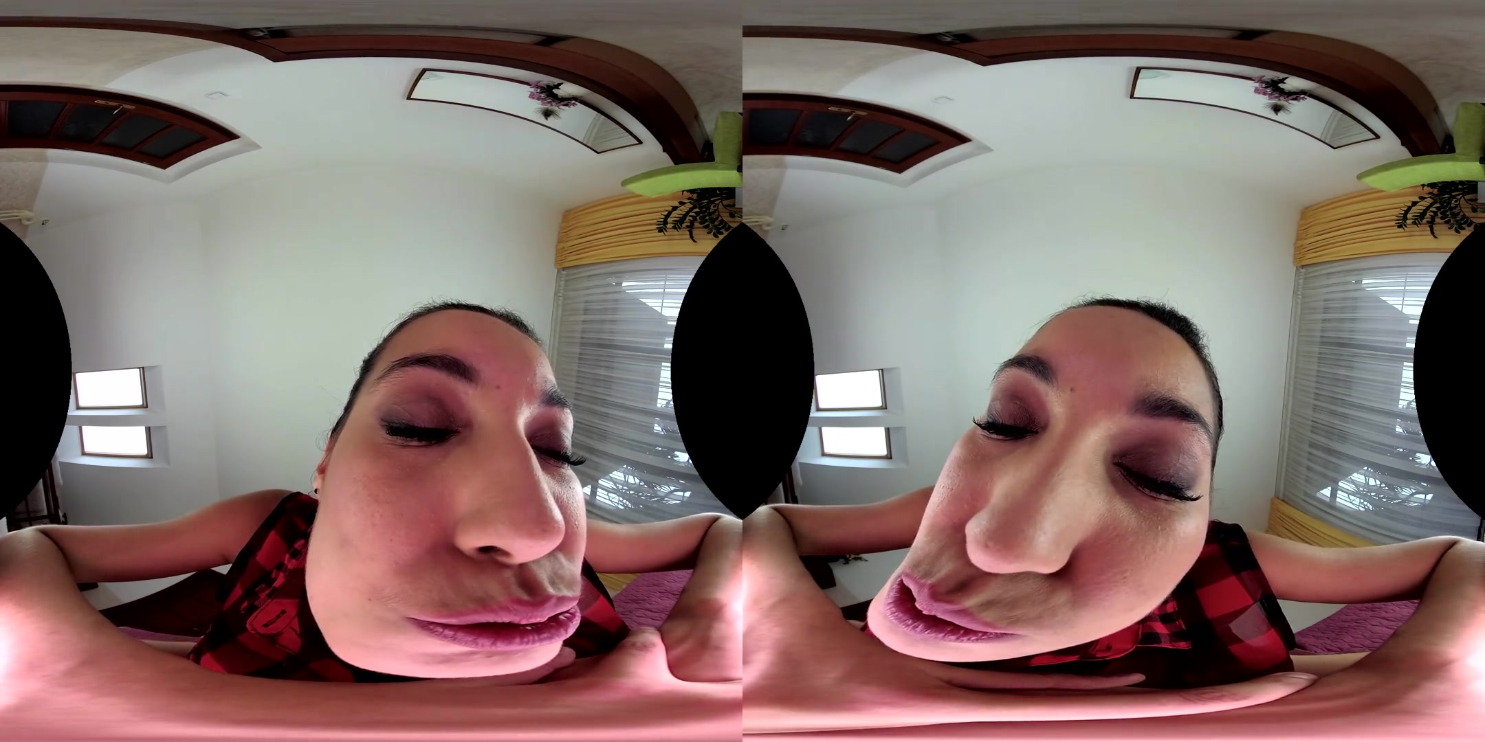 Amanda Estela in Amanda Estela Facesitting - CzechVRFetish