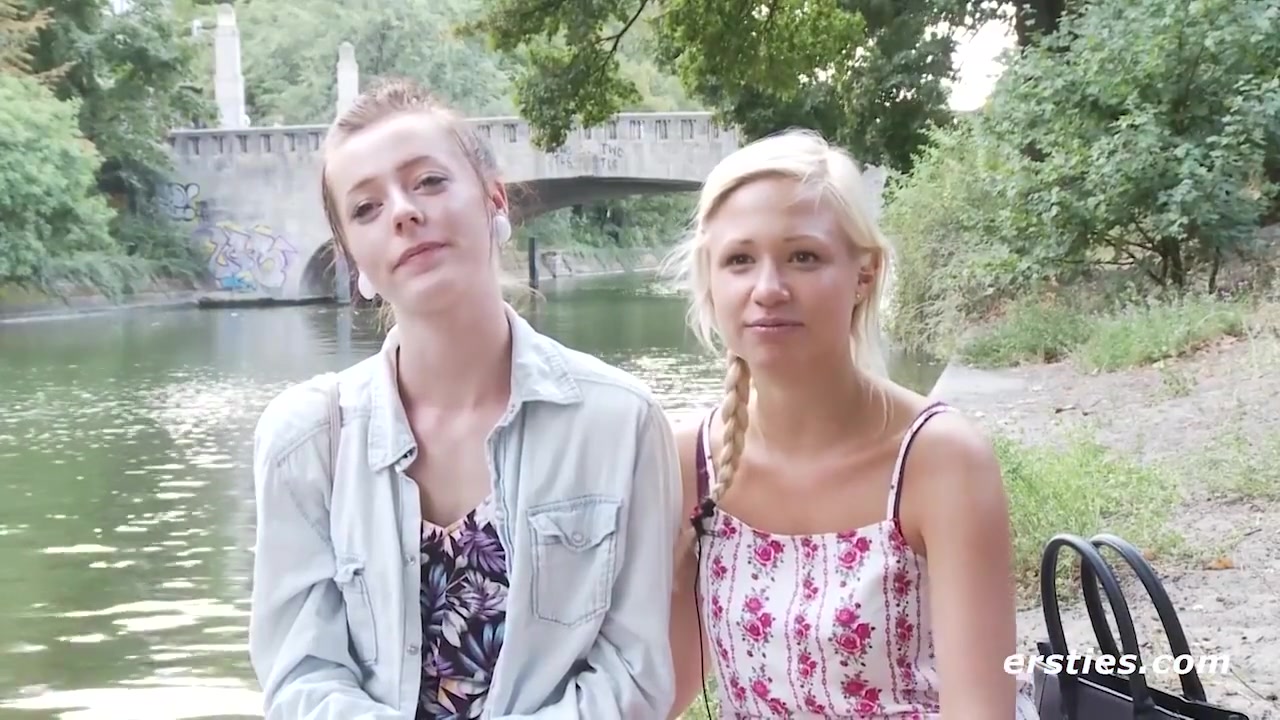 Deutsche Madels Vergnugen Sich In Der Umkleidekabine