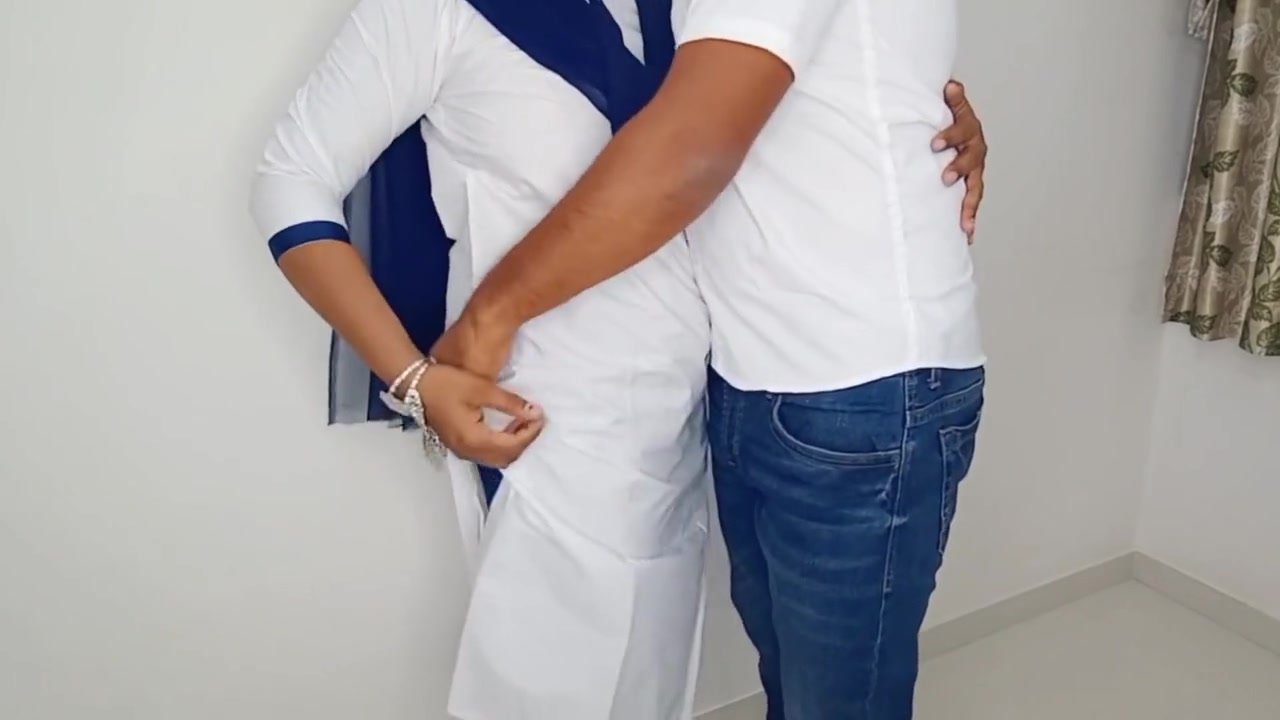 ඉසකල සර ගන බරනන බ Sri Lankan School Babe Fucked By Class Teacher