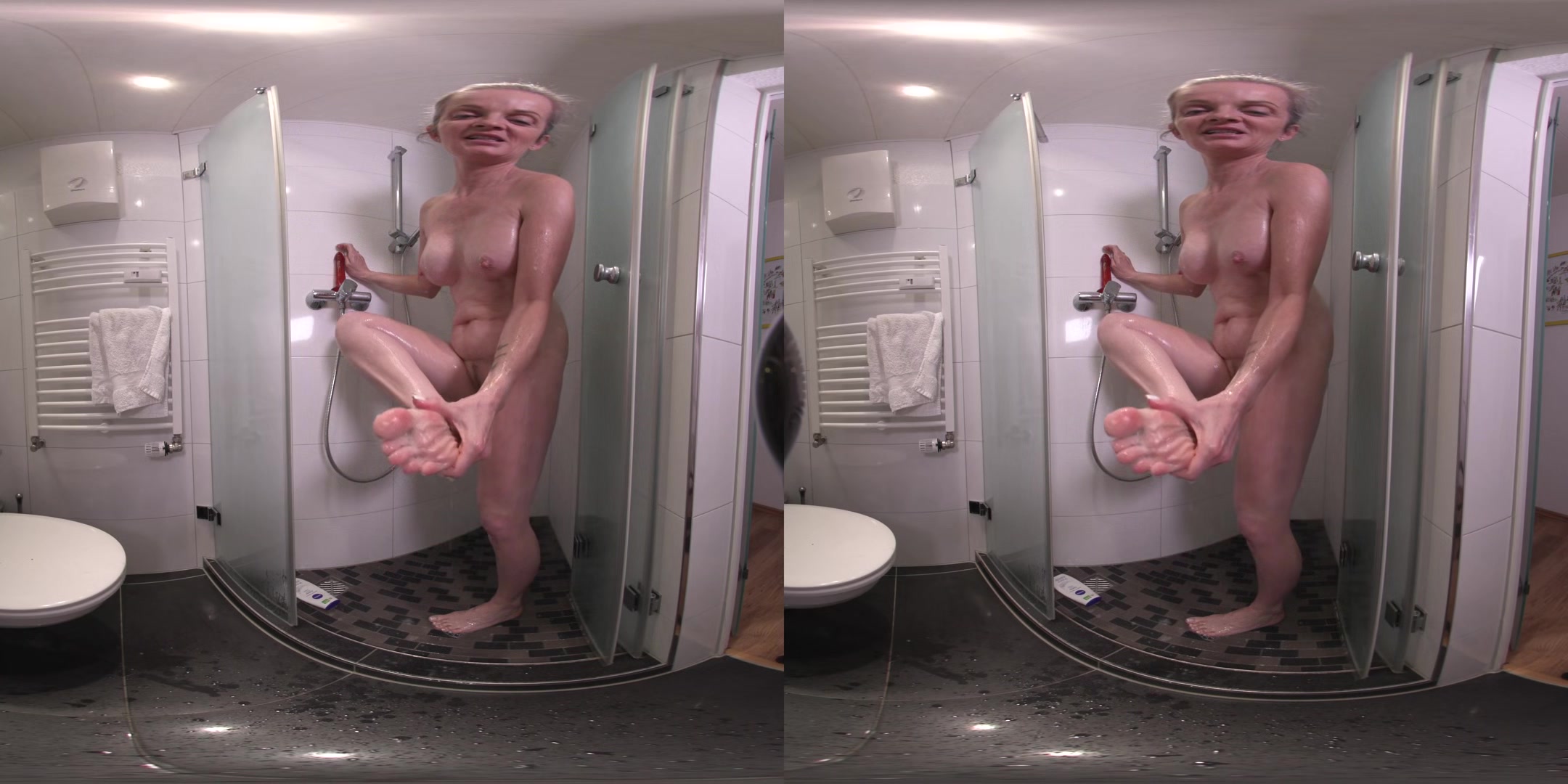 The Shower - Sabdeluxe - Vr Porn Video