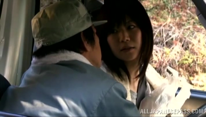 Japanese teen 18+ enjoys outside sex adventures