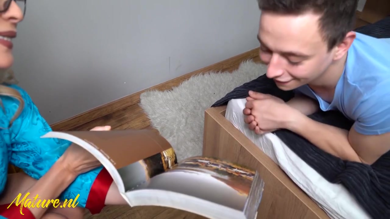 Milf Teacher Fucks Her Toyboy students 18+ Big Dick After Class