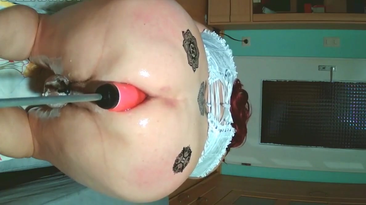 Shemale Slut Selenas Juicy Ass Fucked By Red Machine Dildo - Anal Toys