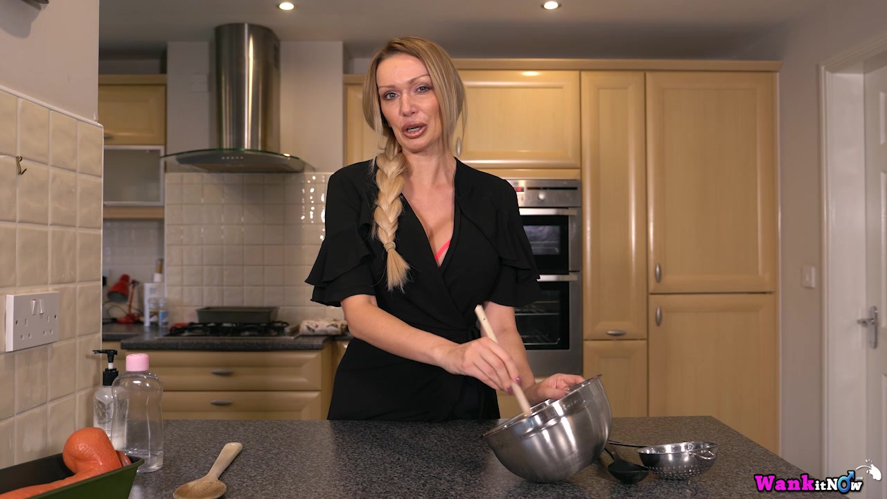 Amber Jayne - The Great British Wank Off - Sexy Videos - WankitNow