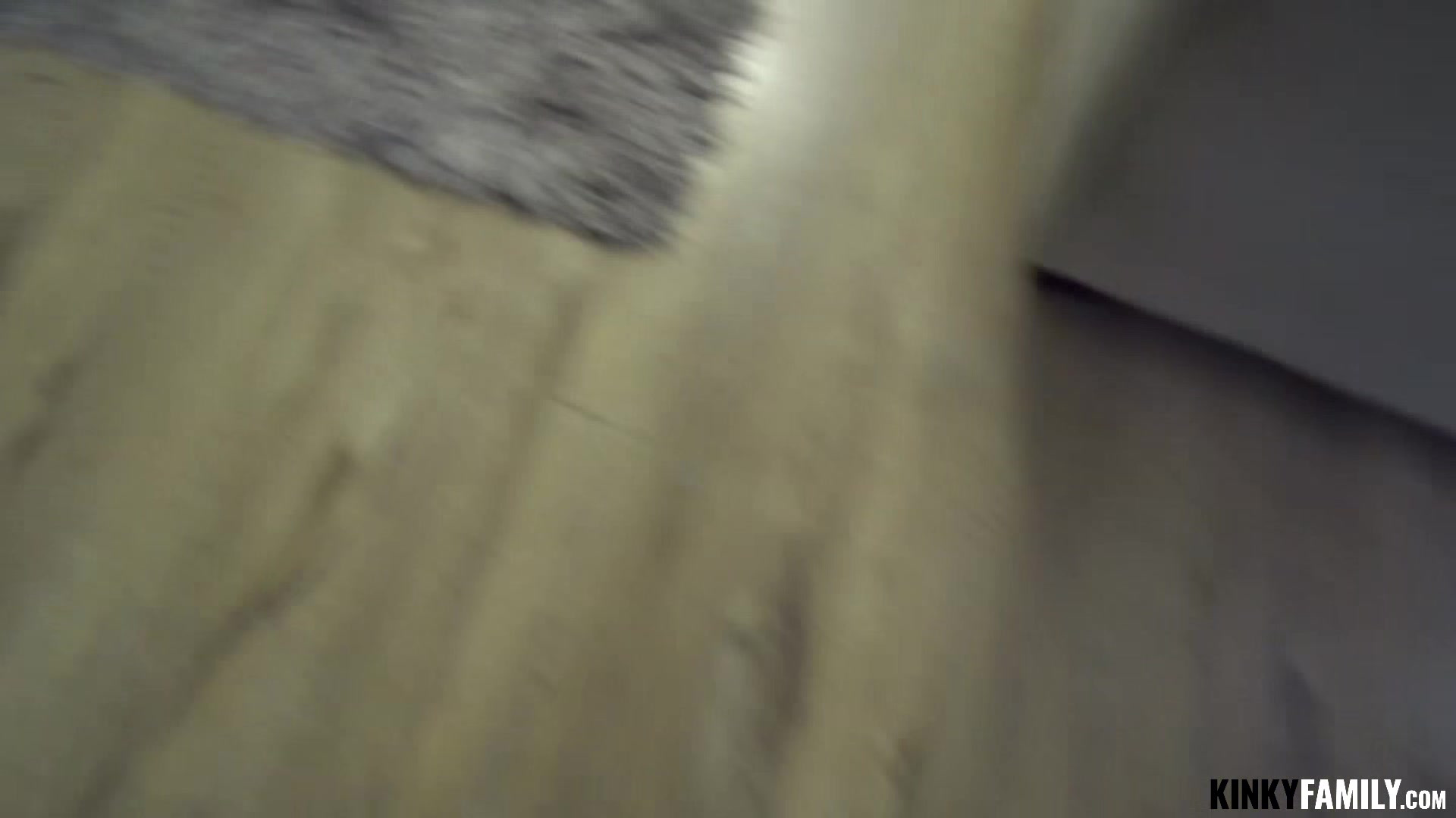 Kinky Family - Nala Nova - Fucked stepsis for phone bill