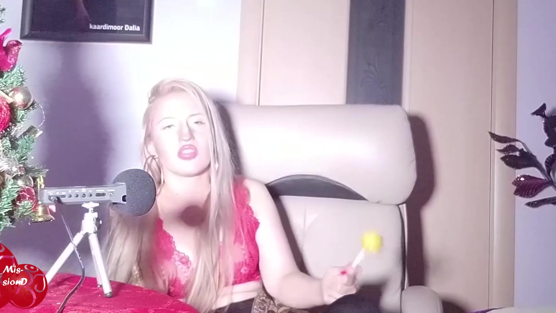 Lollipop Licking And In Russian Speaking - Sex Movies Featuring Findom Goaldigger
