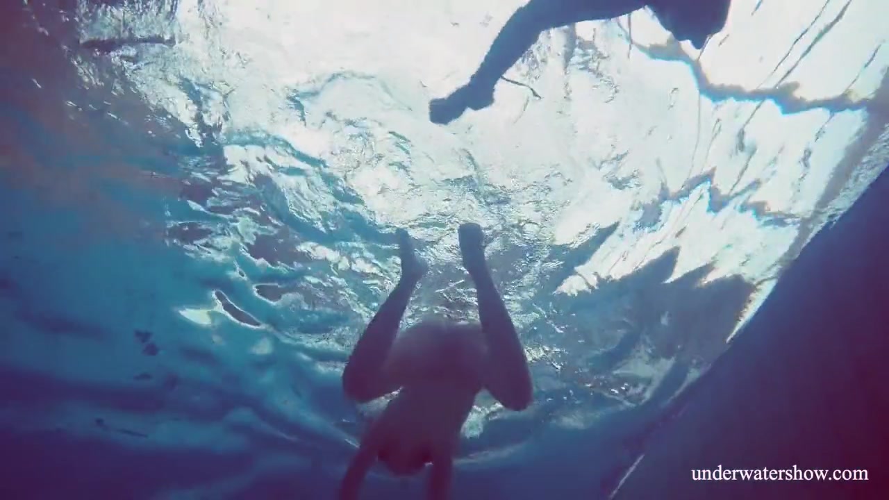 Czech And Balkan Babe Marusia And Melisa Darkova Underwater