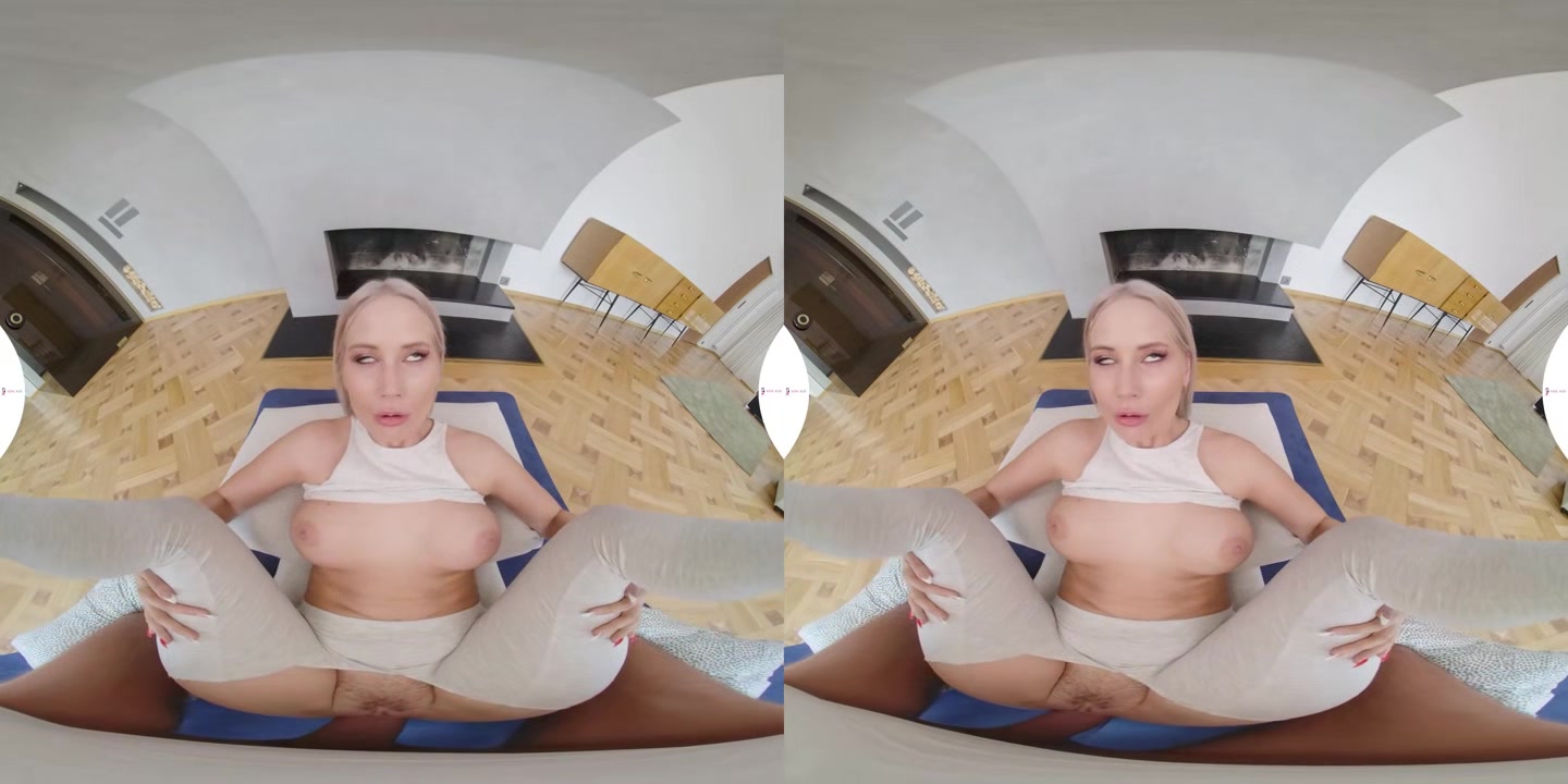 Naughty Babe Sharon White Fucks In Ripped Yoga Pants - YogaVR