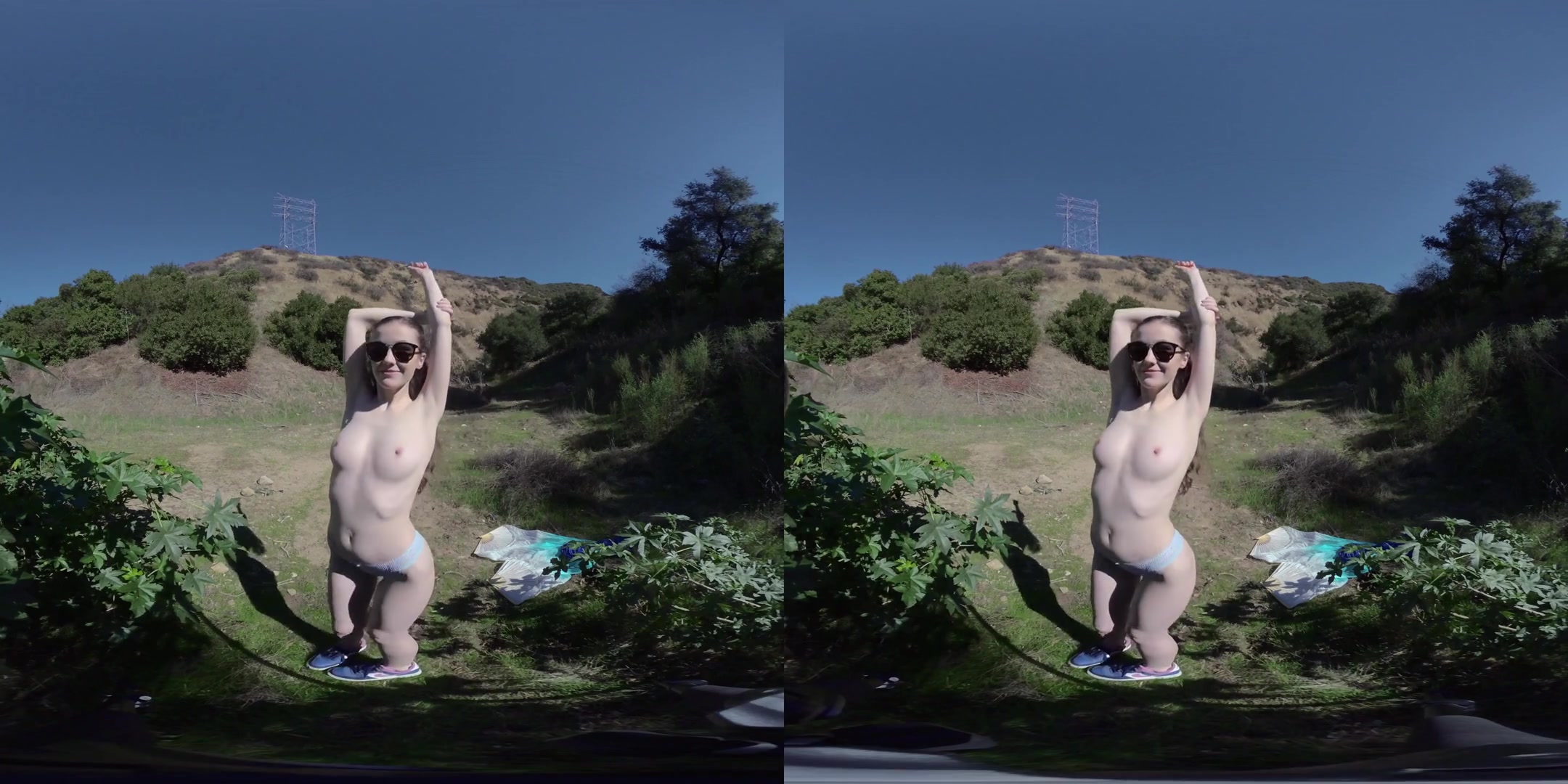 Fans - Beautiful Amateur Outdoor Nude Exhibition