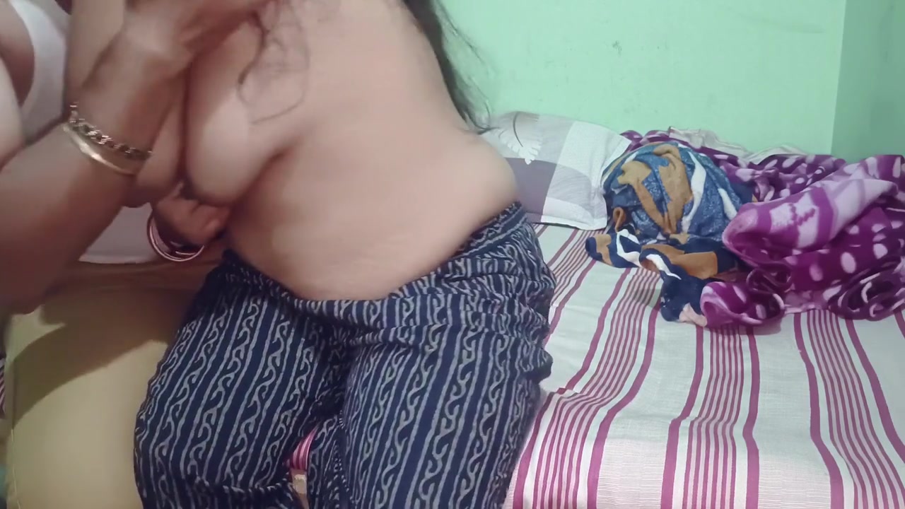 Hot Bihari Wife Tity Fucked With Boyfriend