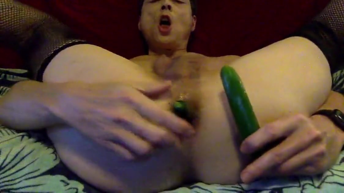 Sexy Logan Male Stripper Sucks & Fucks Cucumbers Spit Roast
