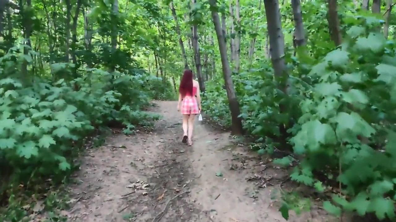 Isabella Both In Pov The Hot Redhead Gives A Quick Forest Blowjob